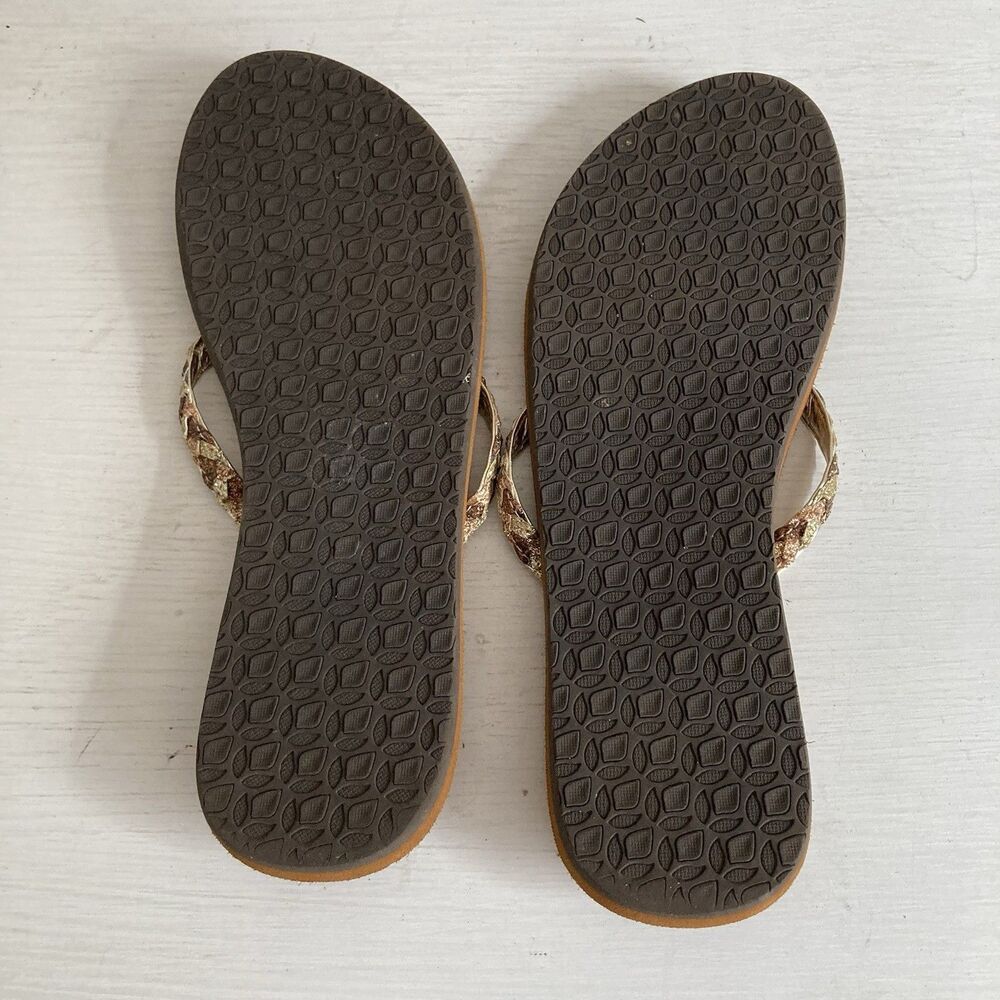 Reef Just Passing Through TWISTED STARS Tan/Champagne Sandals Size 9 Flip Flops - Picture 9 of 9